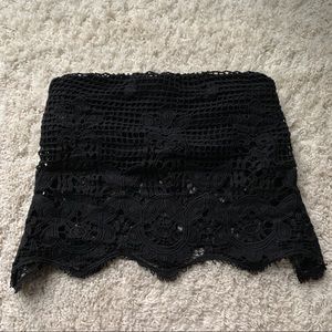 Crochet strapless crop top